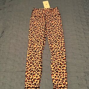 NWT high waisted 7/8 workout pants